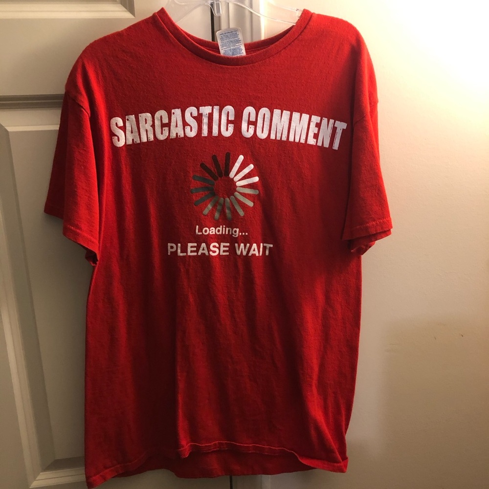 GRAPHIC T-SHIRT